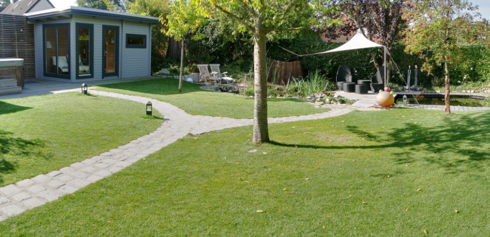 alle Nutzungsbereiche fügen sich zu einer harmonischen Einheit, Gartenbau, Gartenplanung, Wesel, Gilhaus